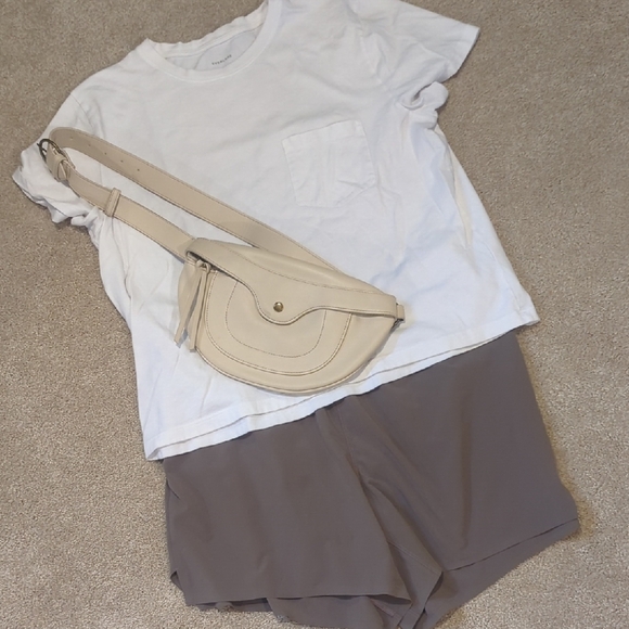 Mini Capsule- Size Large - Picture 4 of 5